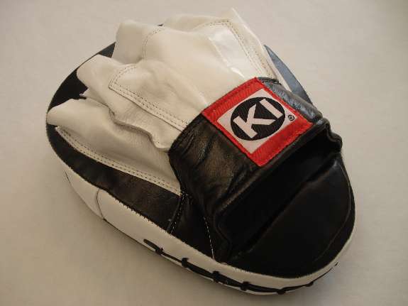 Focus mitt